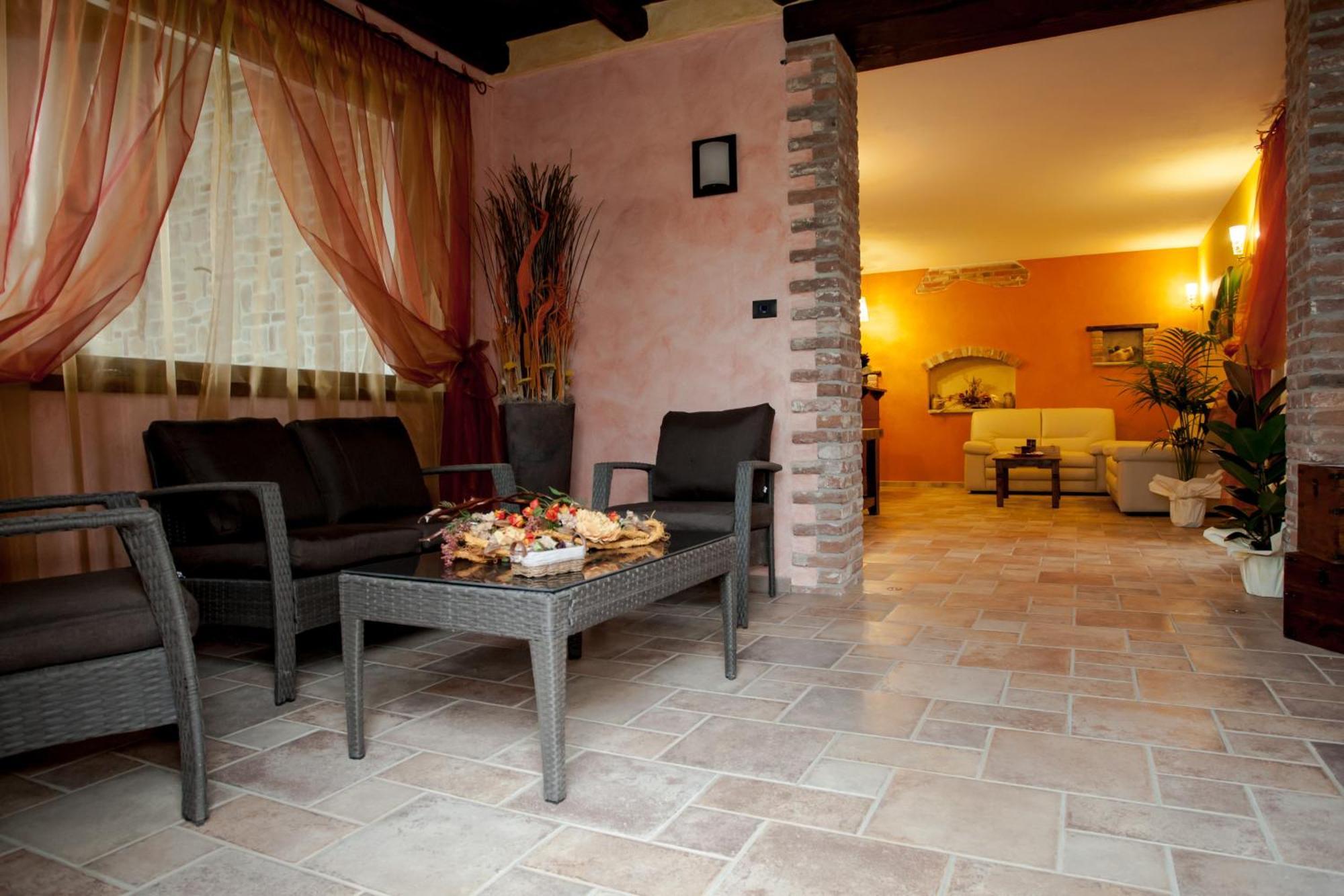 Agriturismo La Dimora Del Contadino Mondovì Εξωτερικό φωτογραφία