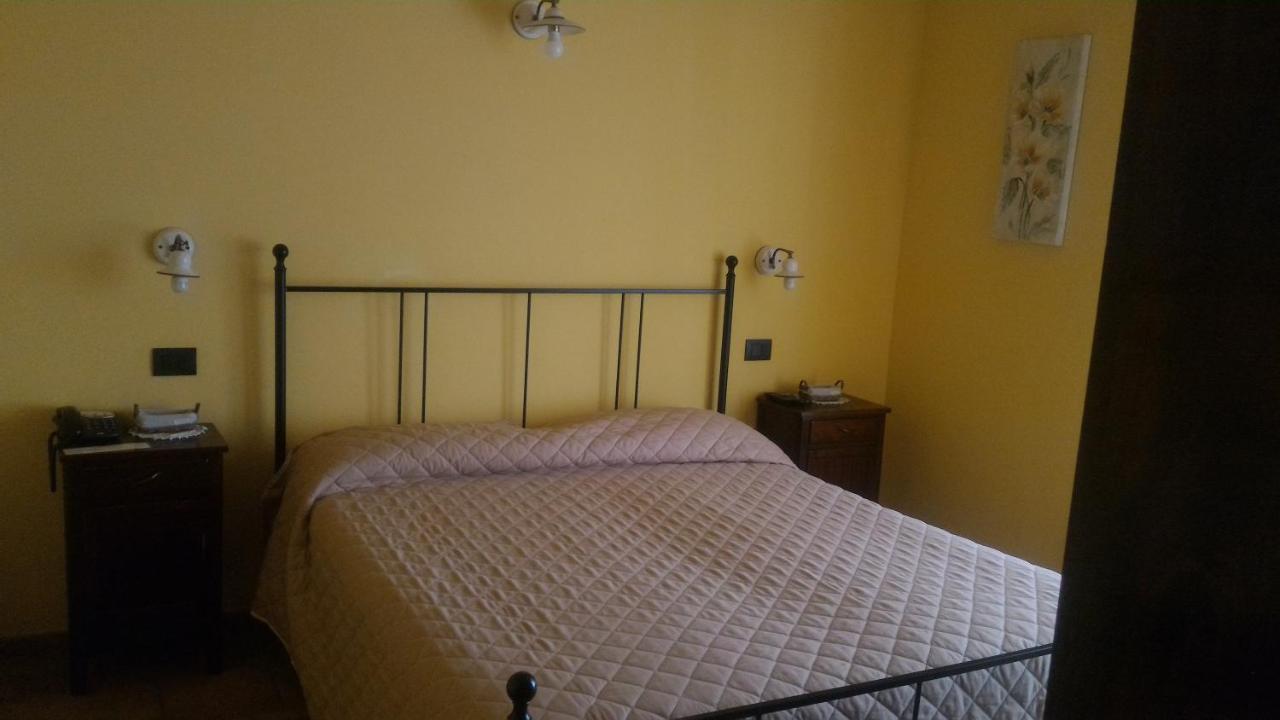 Agriturismo La Dimora Del Contadino Mondovì Εξωτερικό φωτογραφία