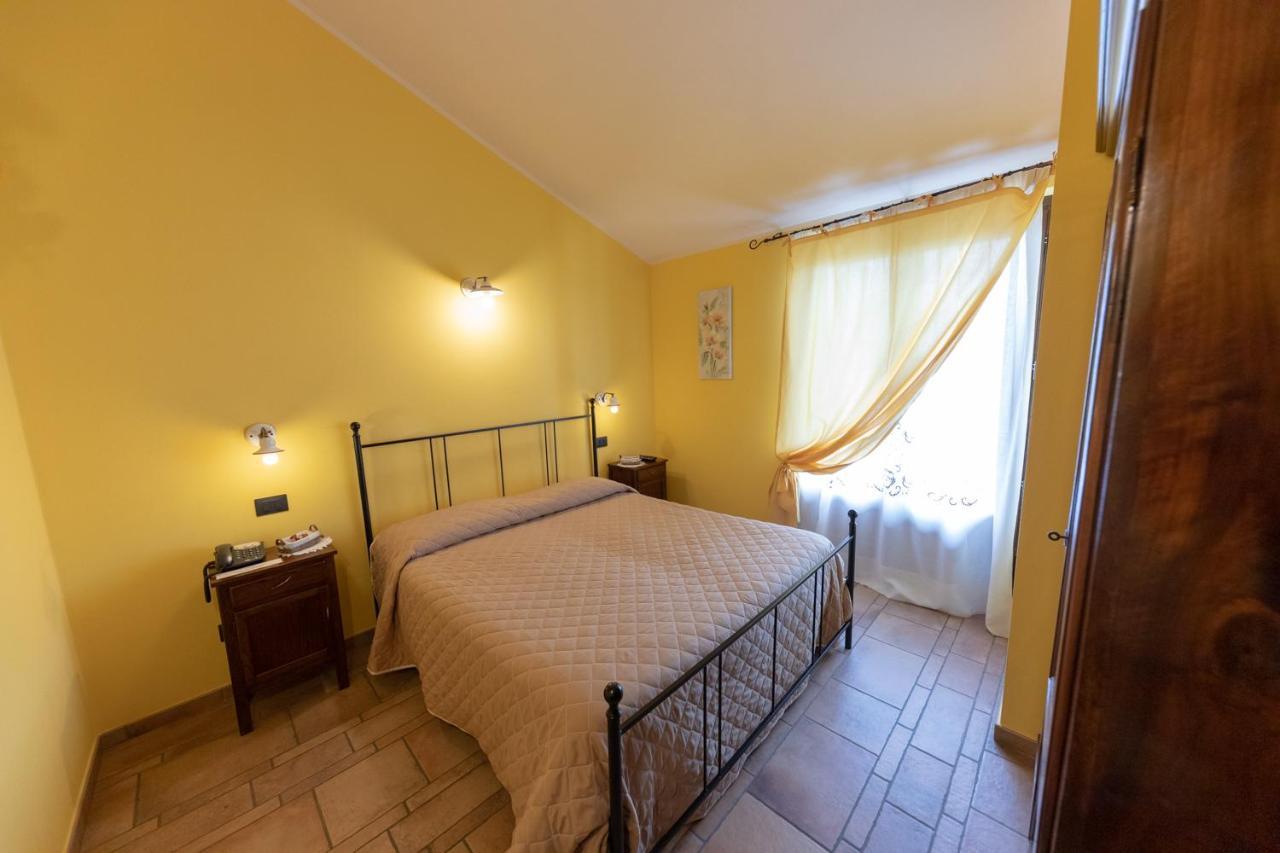 Agriturismo La Dimora Del Contadino Mondovì Εξωτερικό φωτογραφία